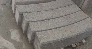 安庆芝麻白弧形路牙石