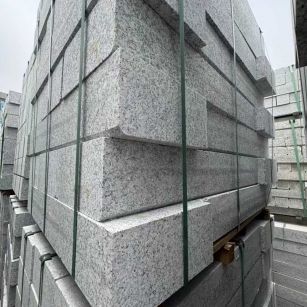 安庆芝麻白路牙石 马路牙子