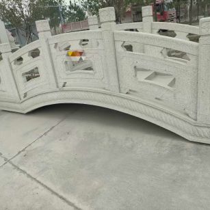 安庆芝麻白拱桥，石桥