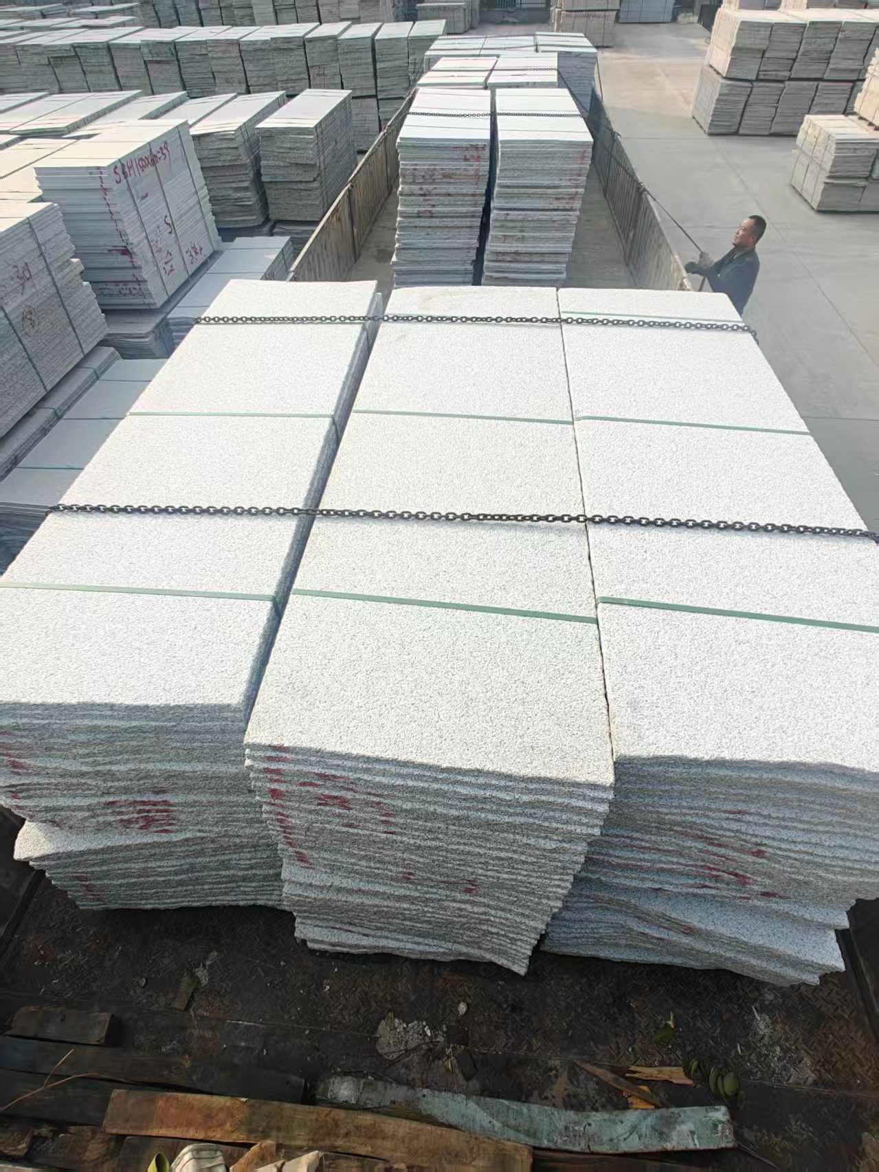 安庆芝麻白毛板，石材毛板